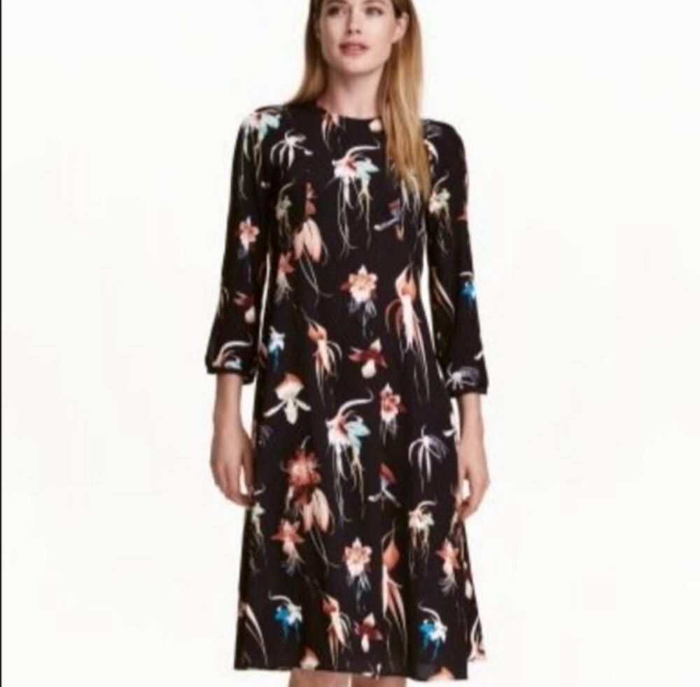 H&M Black Floral Midi Dress Open Back Long Sleeve Flowy Size 2